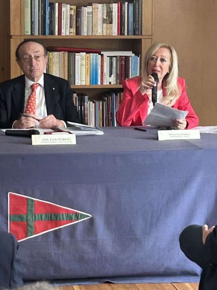 L'ambasciatore Carlo Marsili, presidente onorario di UCOI e UCOIM, e la prof. Oya Izmirli, presidente UCOIM, durante i lavori