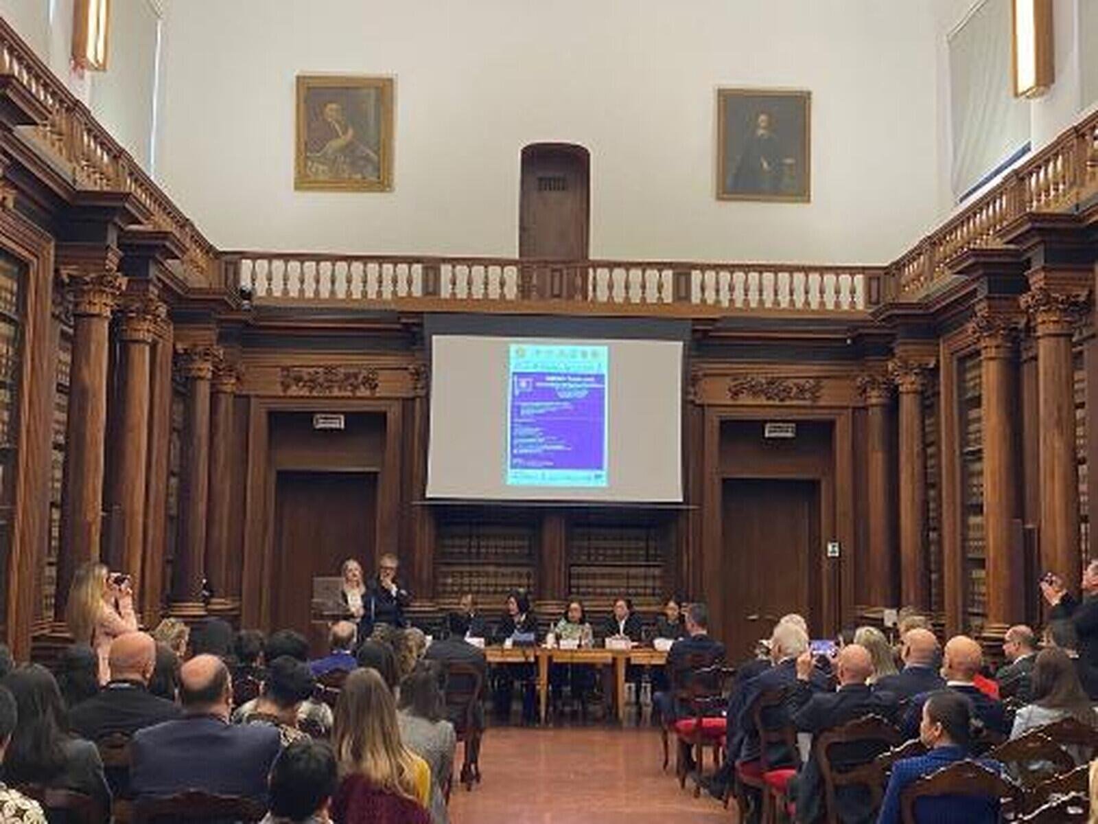 La sala dell'Archivio Antico gremita di rappresentanti delle imprese italiane durante l'incontro ASEAN