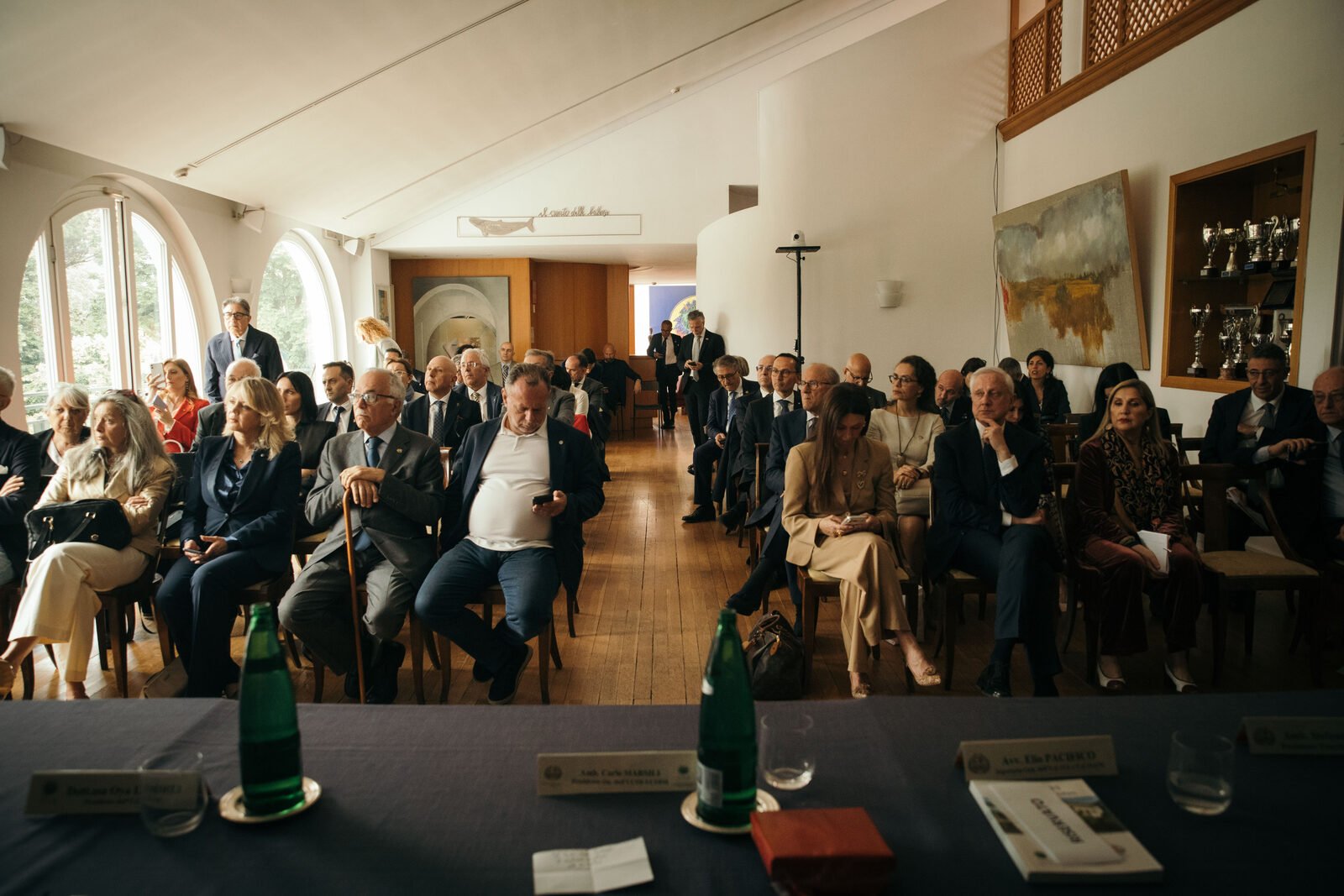 La sala del Circolo degli Esteri di Roma gremita di consoli onorari durante l'Assemblea UCOI e il Congresso UCOIM